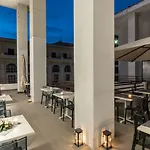 Concept Terrace Otel