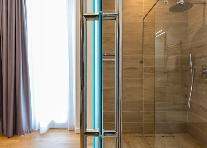 Concept Terrace Hotell 3*